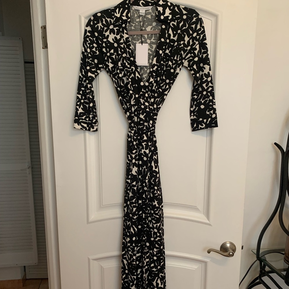 COPY - Perfect DVF maxi length three-quarter sleeve dress 0. NWOT